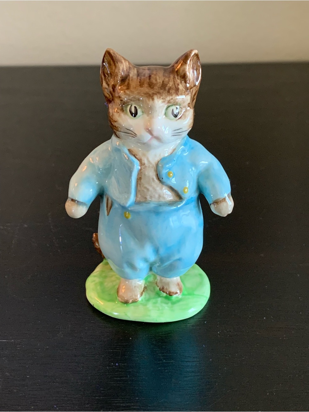 Beatrix Potter’s “Tom Kitten” Figurine Copyrighted 1948 Beswick England